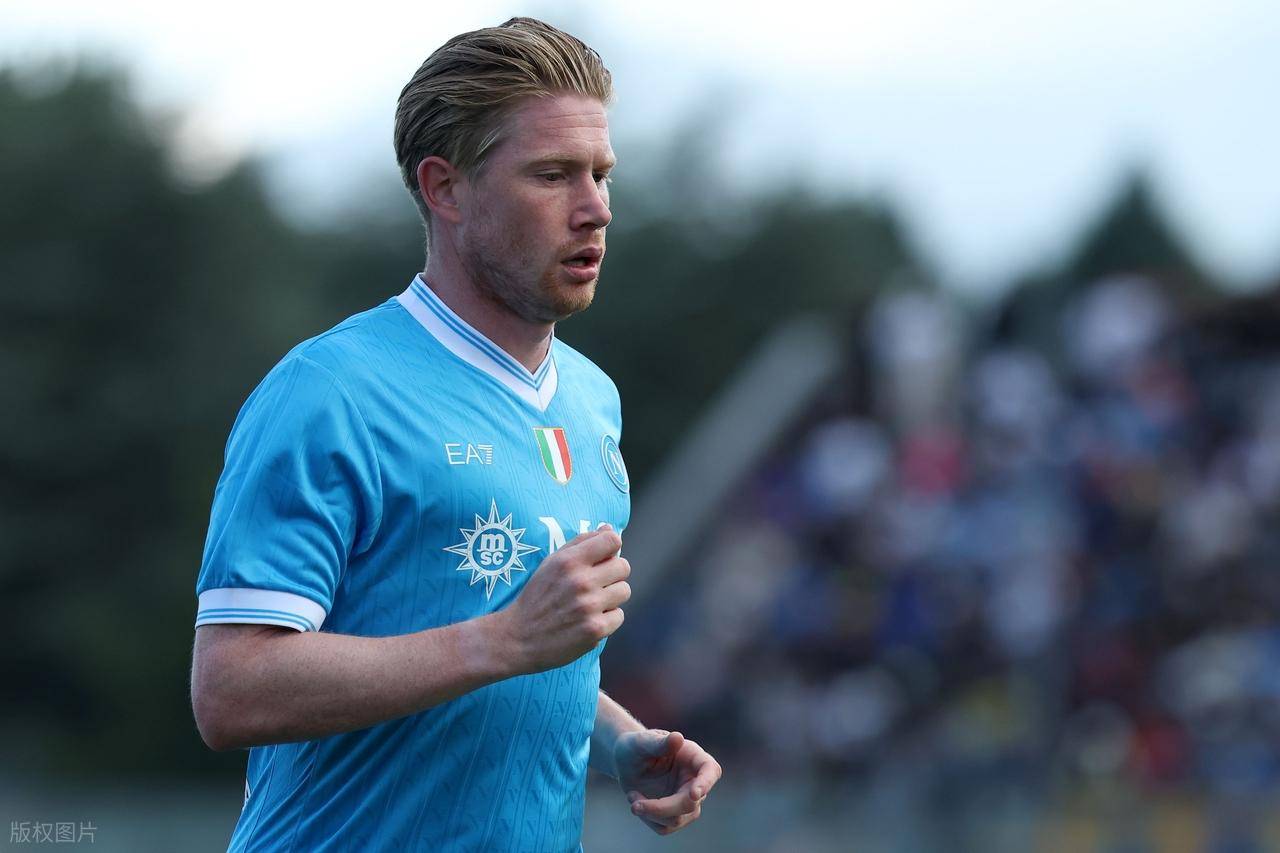 篮球湖人球员关键比赛中发挥稳定