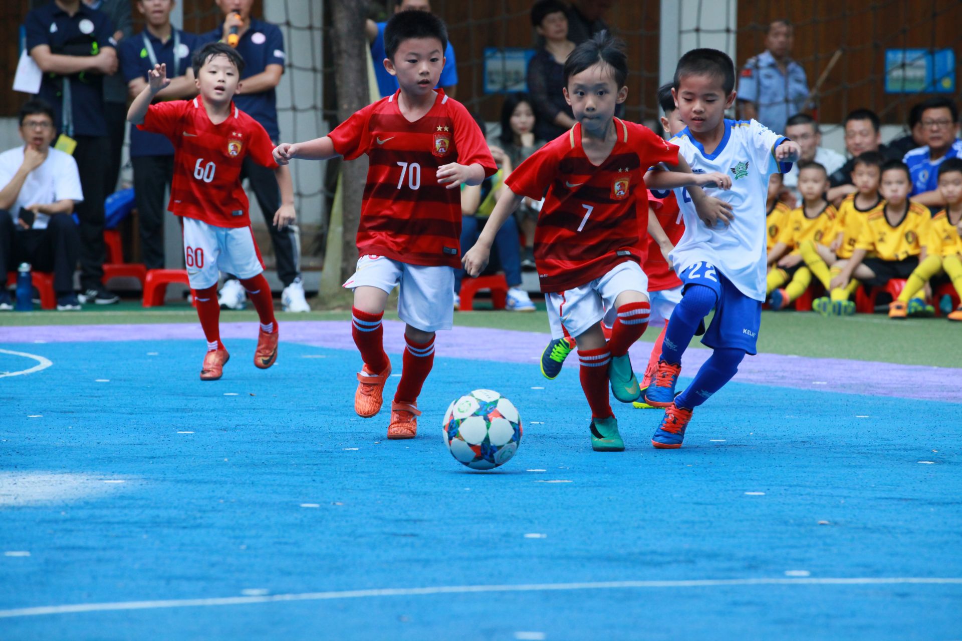 绝妙传递+完美终结！这才是团队足球的巅峰！