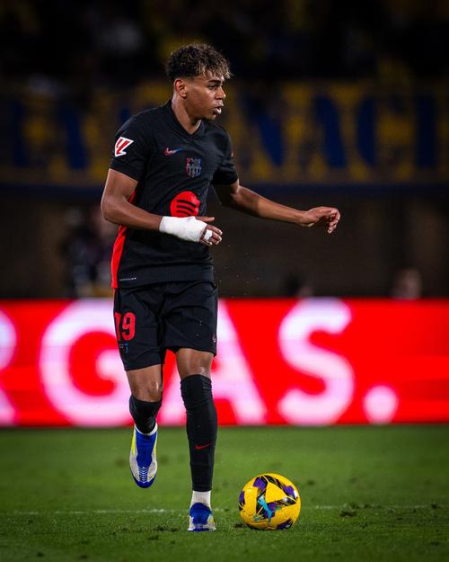 马刺半场19罚16中，湖人8罚5中&除东契奇外无人获得罚球