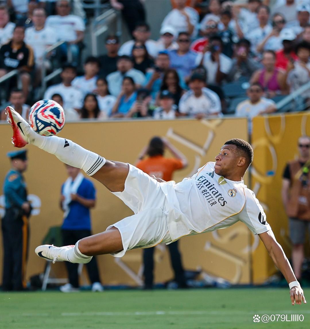 西媒：贝蒂斯与佩莱格里尼达成口头续约协议，新合同至2027年