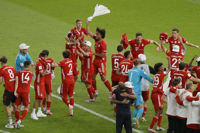 美记：鹈鹕球员和管理层认为威利·格林执教时，不严格约束锡安