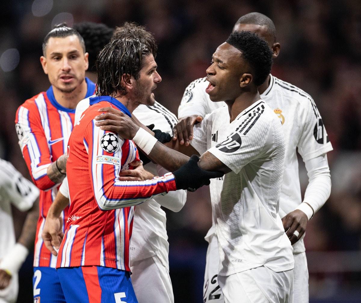 曼联欧联杯小组赛胜负形势分析